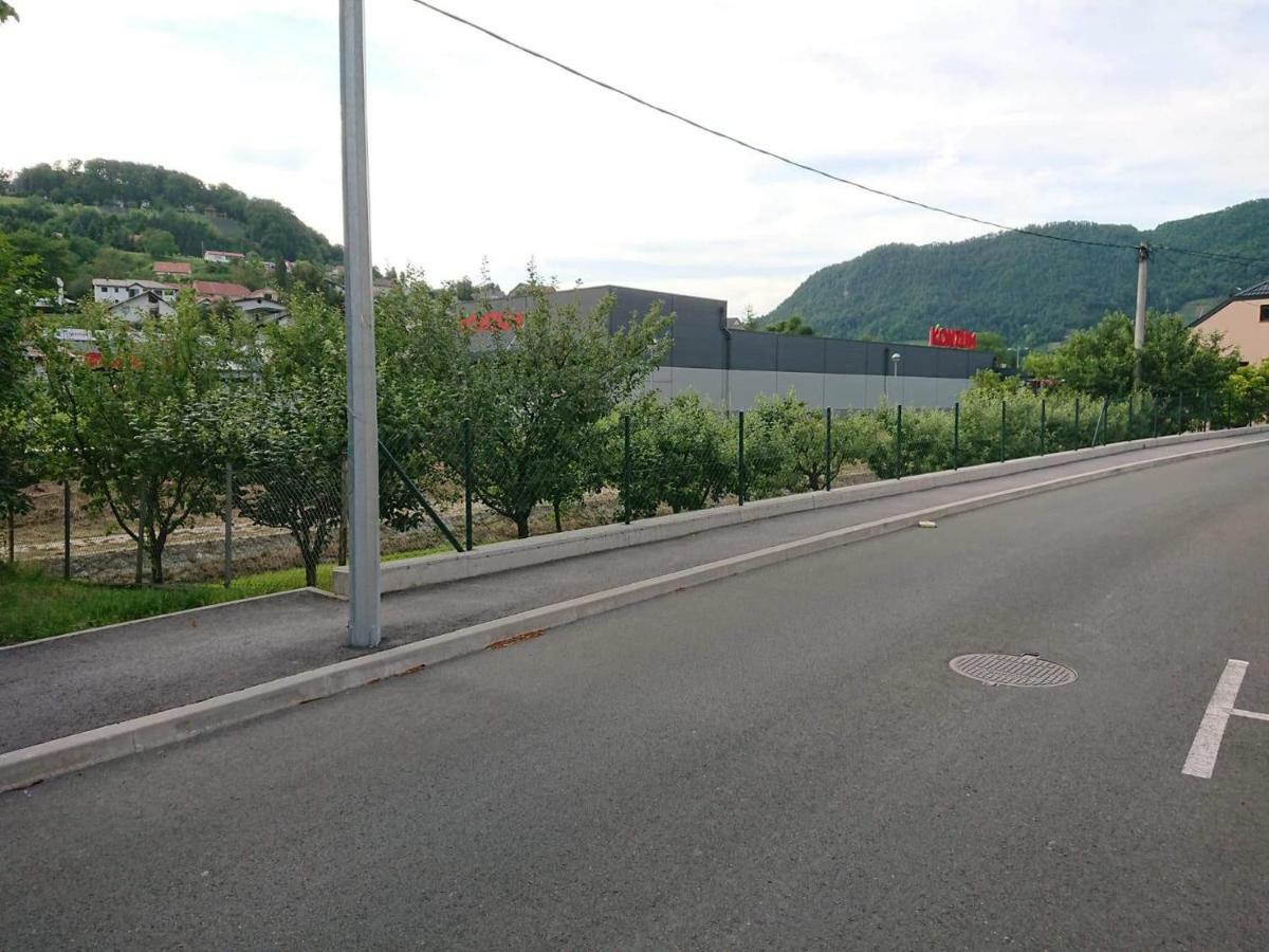 Apartman Sara Vl. Franjo Klasic クラピナ エクステリア 写真